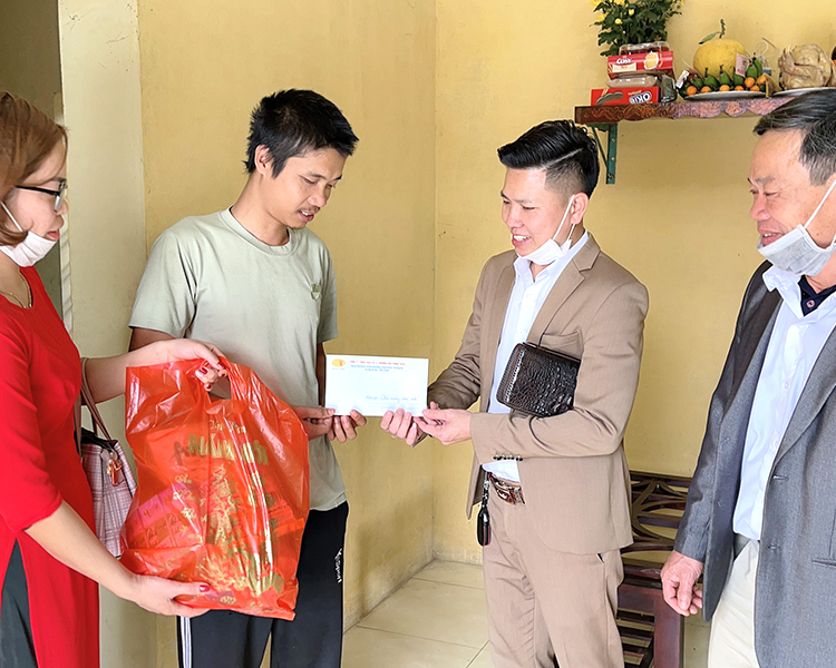 CÔNG TY TNHH VẬN TẢI VÀ THƯƠNG MẠI HƯNG THẢO